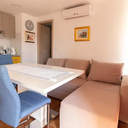 Apartman Medanic - Private Pool Privlaka (Zadar)