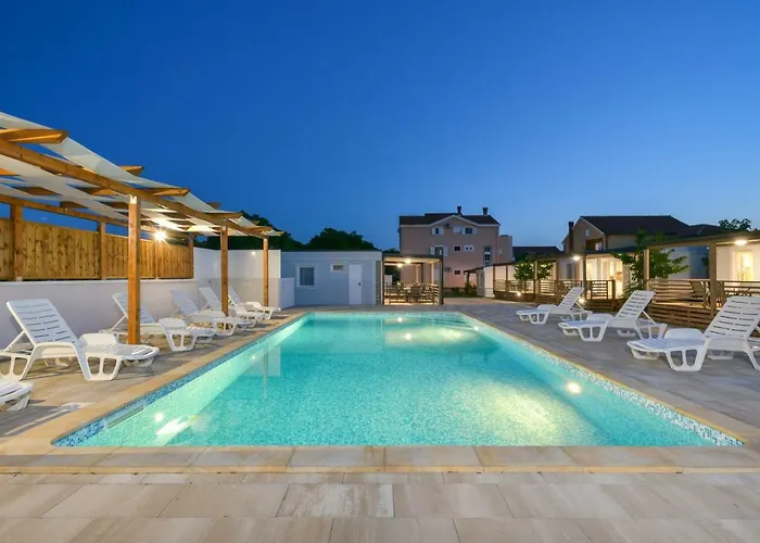 Medanic - Private Pool Apartment Privlaka (Zadar)