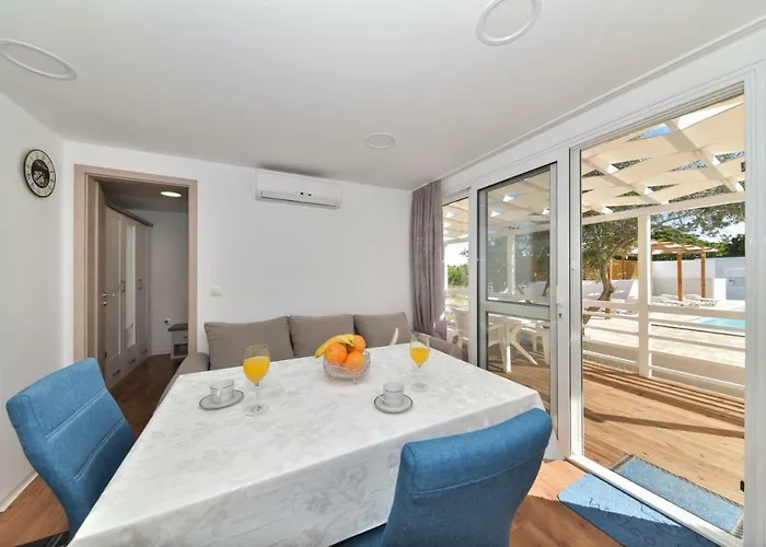 Apartment Medanic - Private Pool *