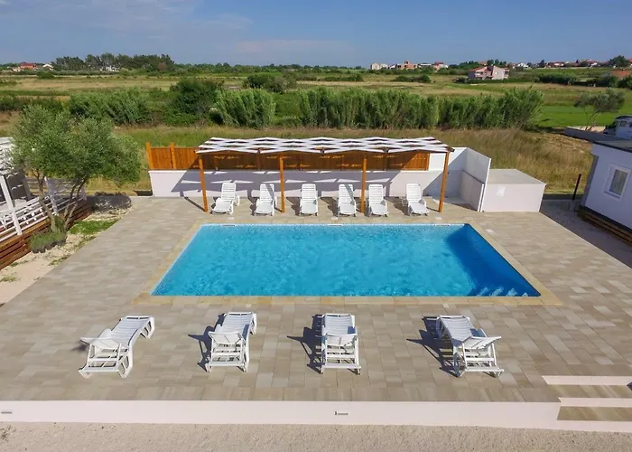 Medanic - Private Pool Apartment Privlaka (Zadar)